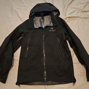 Arc'teryx Beta AR Large Men's (Black)